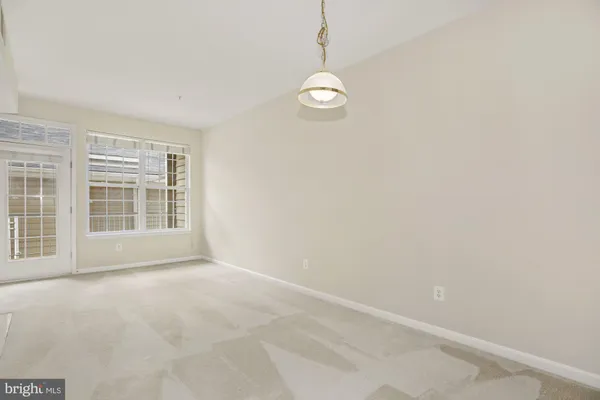 $3,150 | 2664 Manhattan Place, Unit 105, Vienna, VA 22180