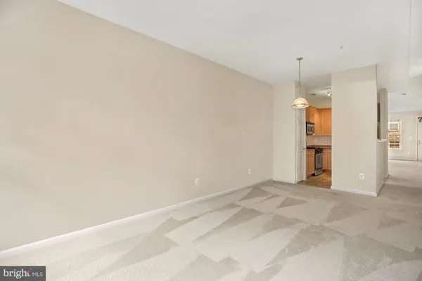 $3,150 | 2664 Manhattan Place, Unit 105, Vienna, VA 22180