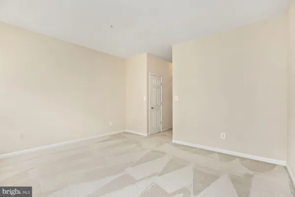 $3,150 | 2664 Manhattan Place, Unit 105, Vienna, VA 22180