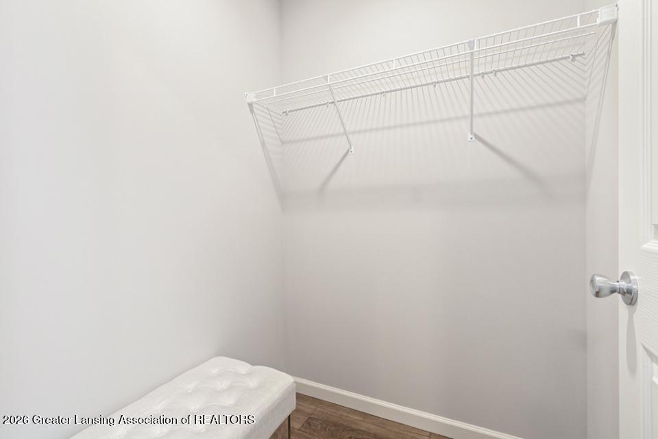 707 West Windward Way Perry, MI 48872 - Photo 15 of 37 20-SVW051-i2080-Mudroom WIC