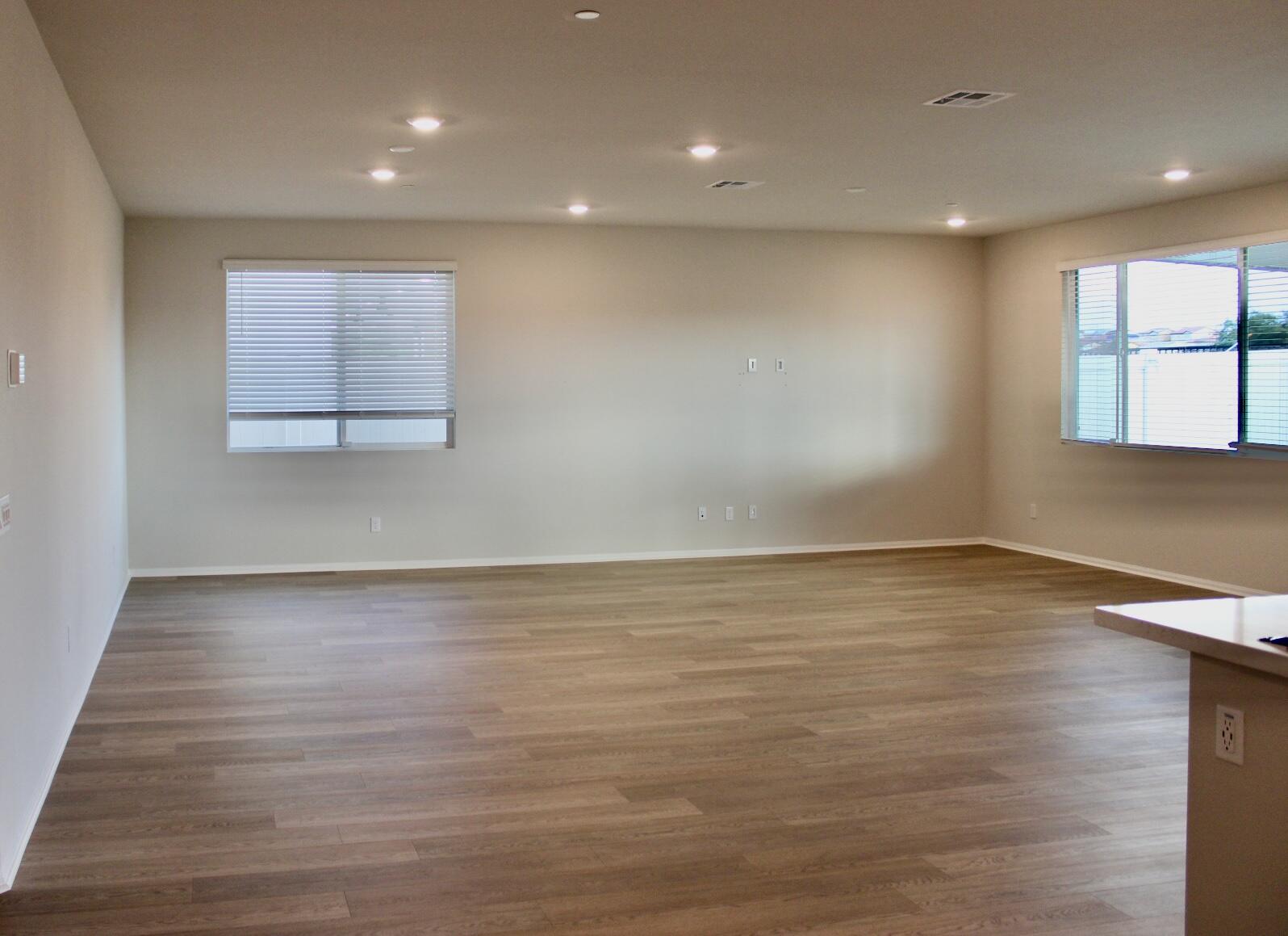 35265 Els Place Beaumont, CA 92223 - Photo 14 of 31 Open living area