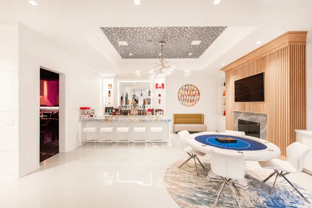 $625,000 | 10 Two Trees Lane, Water Mill, NY 11976