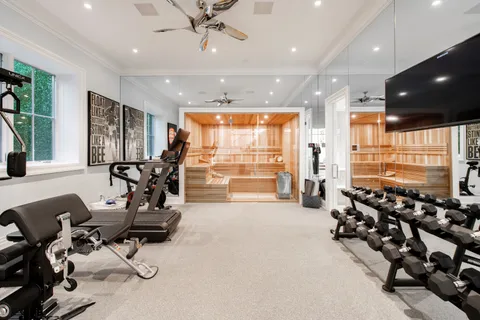 10 Two Trees Lane, Water Mill, NY 11976