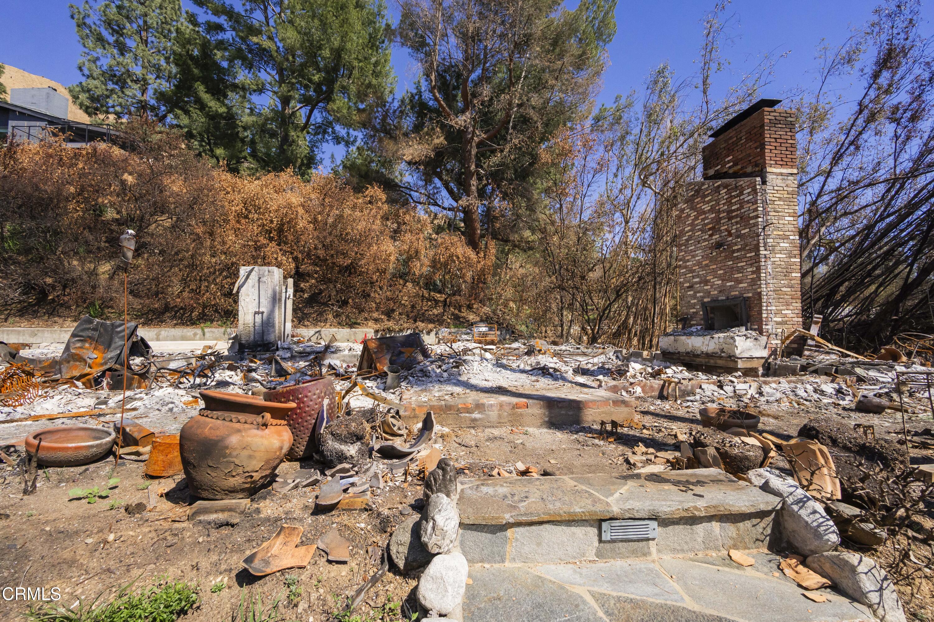 2876 Windfall Avenue Altadena, CA 91001 - Photo 15 of 37 2876 Windfall Ave Altadena-112