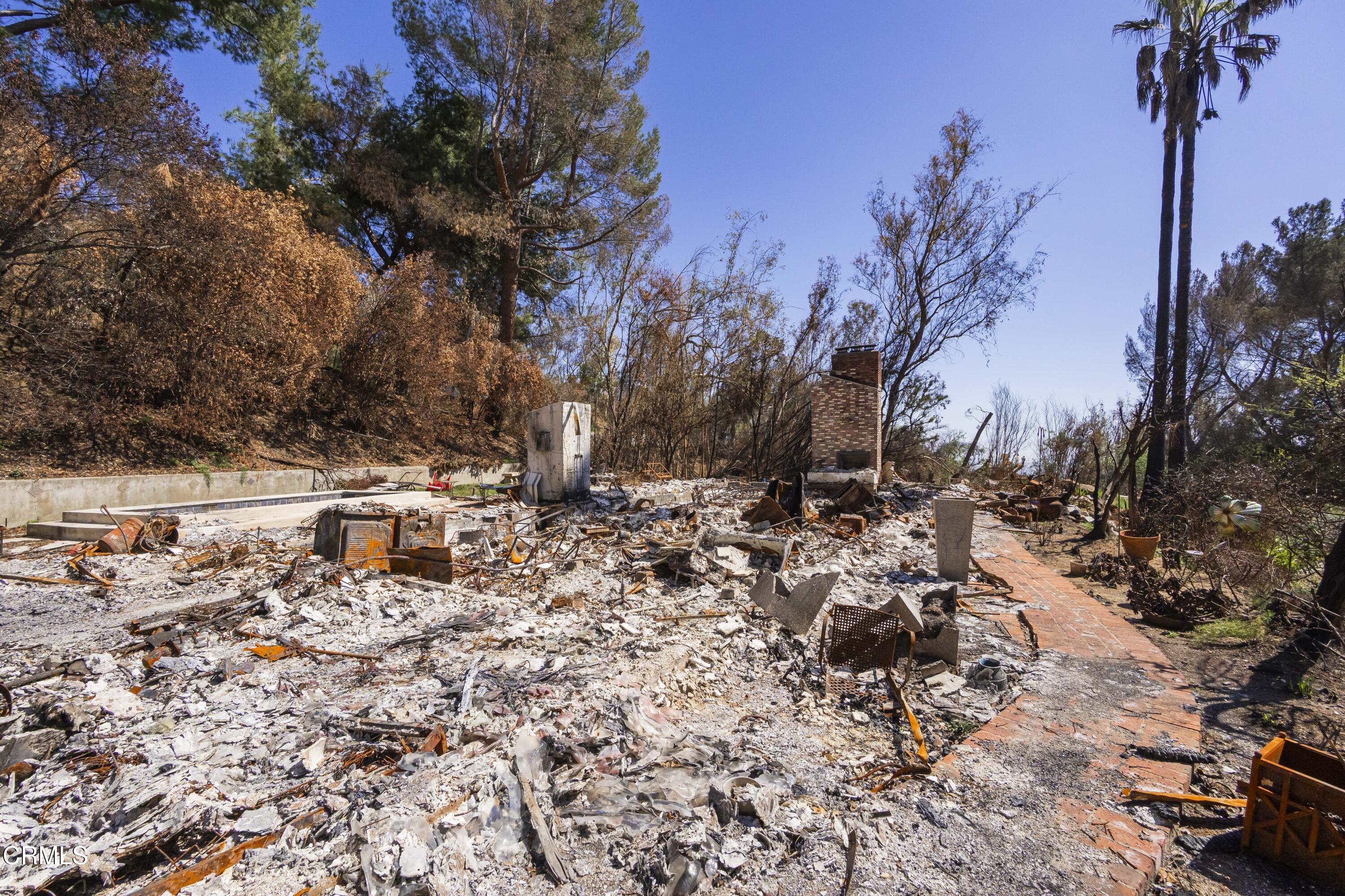 2876 Windfall Avenue Altadena, CA 91001 - Photo 16 of 37 2876 Windfall Ave Altadena-113