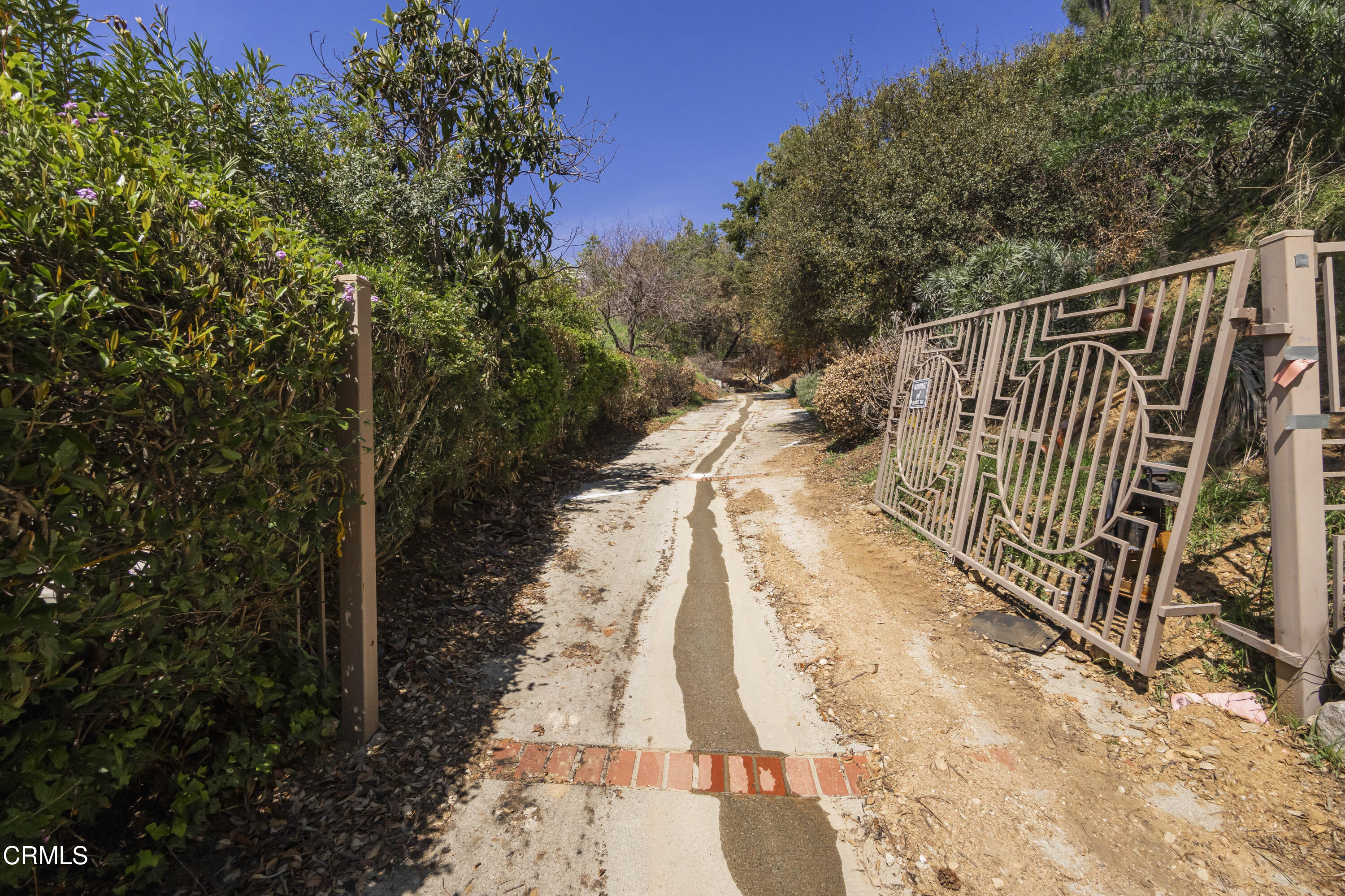 2876 Windfall Avenue Altadena, CA 91001 - Photo 4 of 37 2876 Windfall Ave Altadena-102