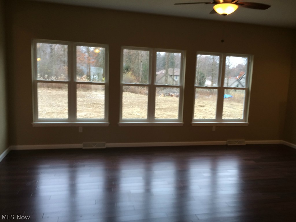 629 Wilcox Road Austintown, OH 44515 - Photo 3 of 23
