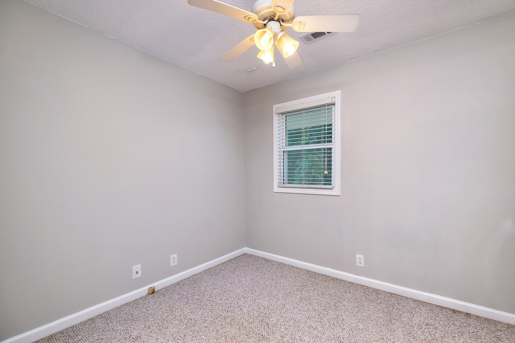 1136 South St Pauls Church Road Sumter, SC 29154 - Photo 13 of 39