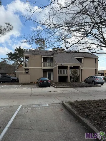 $1,300 | 8155 Jefferson Highway, Unit 203, Baton Rouge, LA 70809