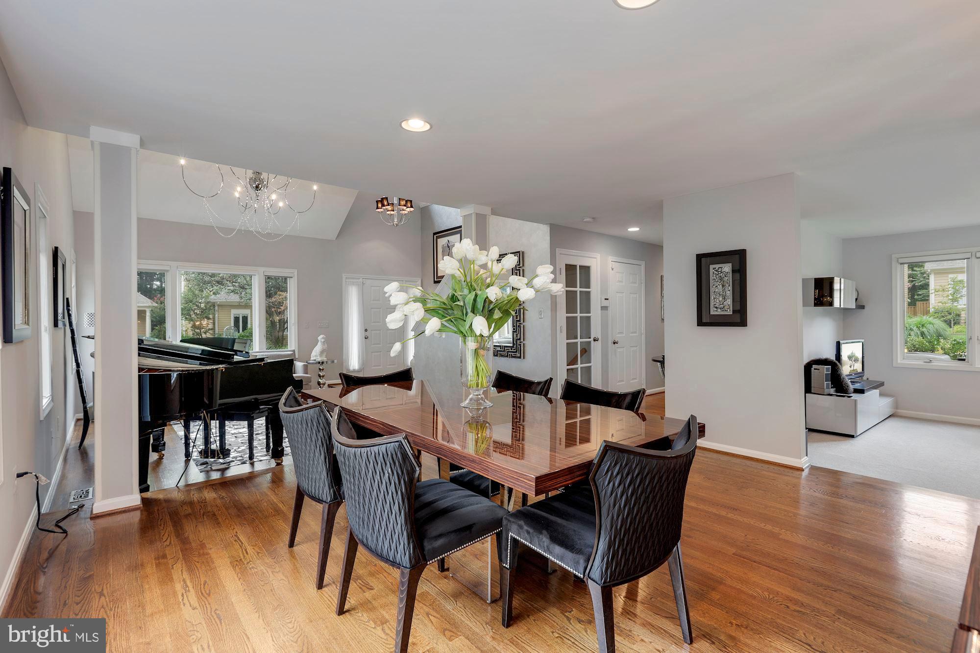11210 Center Post Court Reston, VA 20194 - Photo 8 of 44 Gallery Image 8