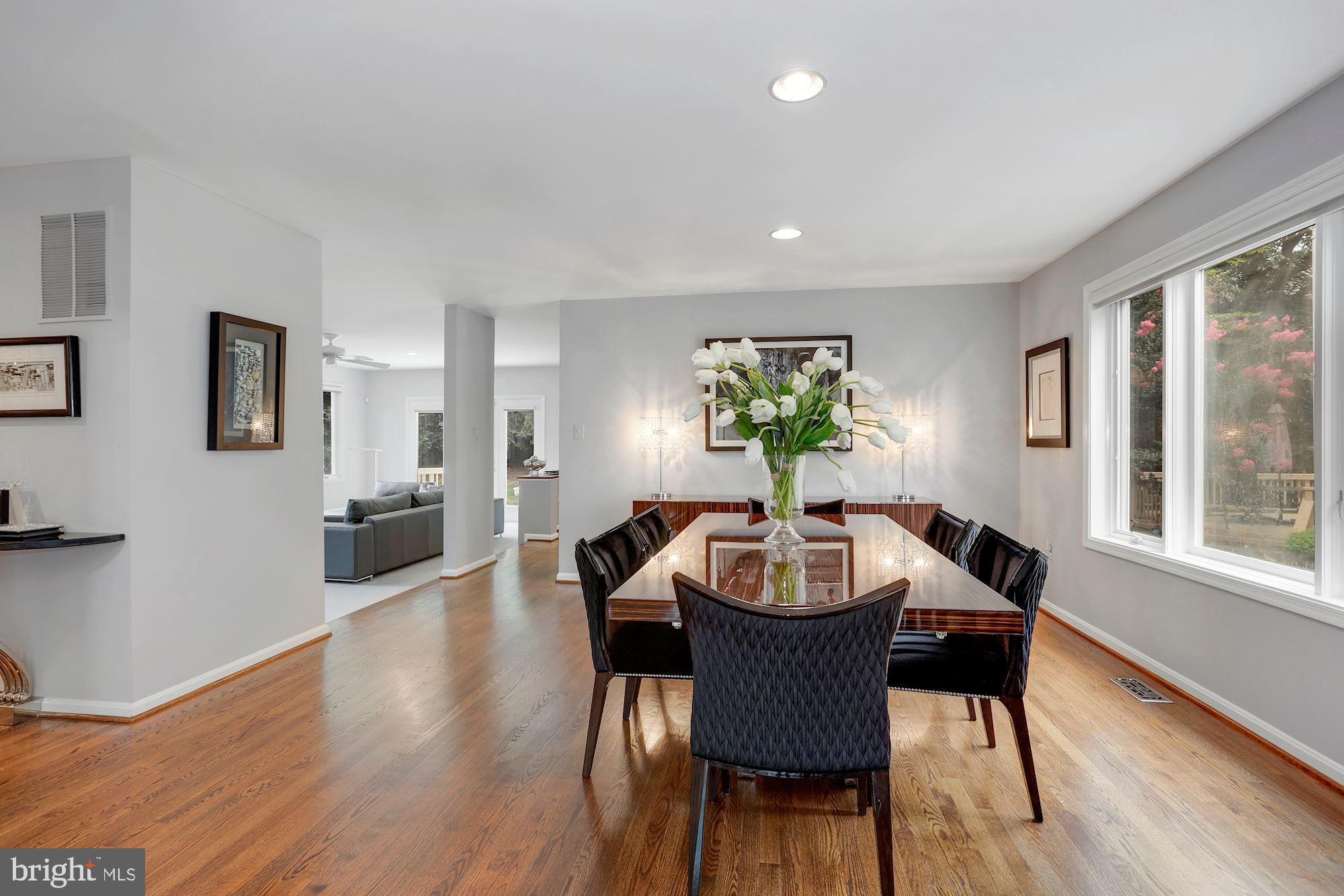 11210 Center Post Court Reston, VA 20194 - Photo 9 of 44 Gallery Image 9