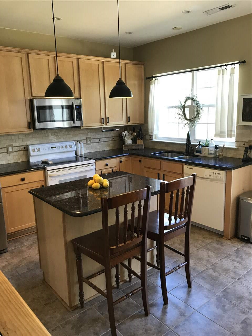 7452 Silver View Lane Raleigh, NC 27613 - Photo 16 of 16 Kitchen