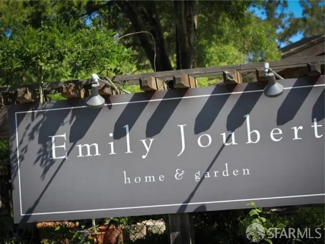 $3,999,999 | 387 Moore Road, Atherton, CA 94027