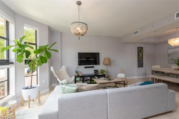 $5,685 | 1650 Galiano Street, Unit TH14, Coral Gables, FL 33134