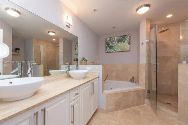 $5,685 | 1650 Galiano Street, Unit TH14, Coral Gables, FL 33134