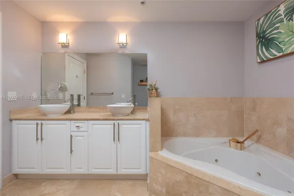 $5,685 | 1650 Galiano Street, Unit TH14, Coral Gables, FL 33134