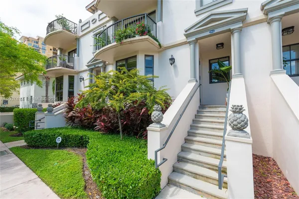 $5,685 | 1650 Galiano Street, Unit TH14, Coral Gables, FL 33134