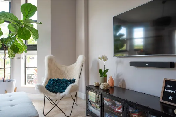 $5,685 | 1650 Galiano Street, Unit TH14, Coral Gables, FL 33134
