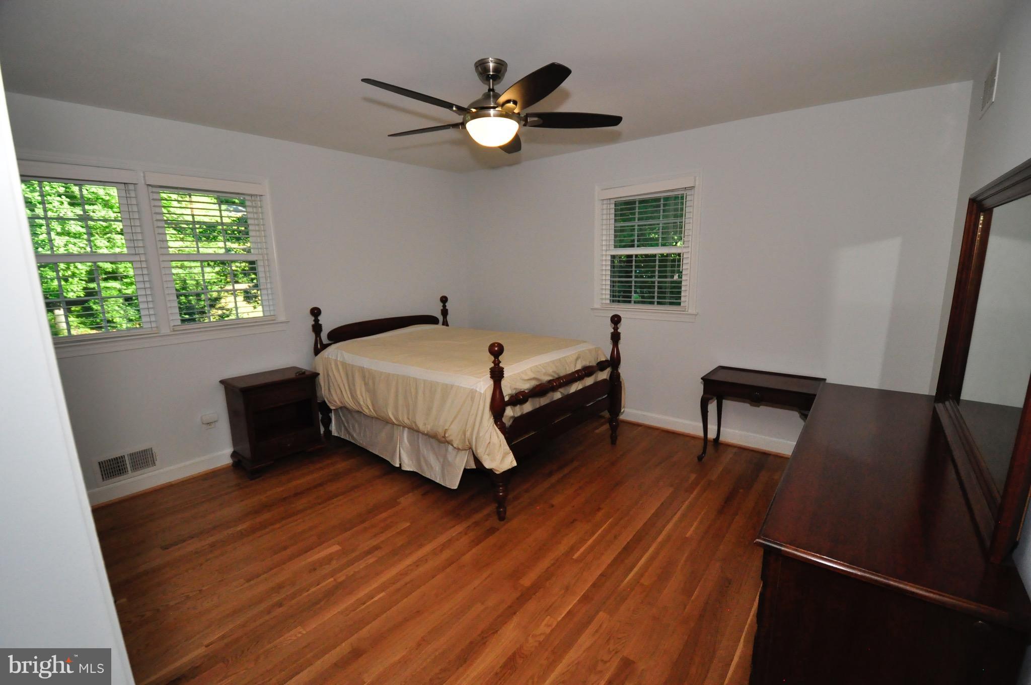 7114 Devonshire Road Alexandria, VA 22307 - Photo 19 of 27 Bedroom