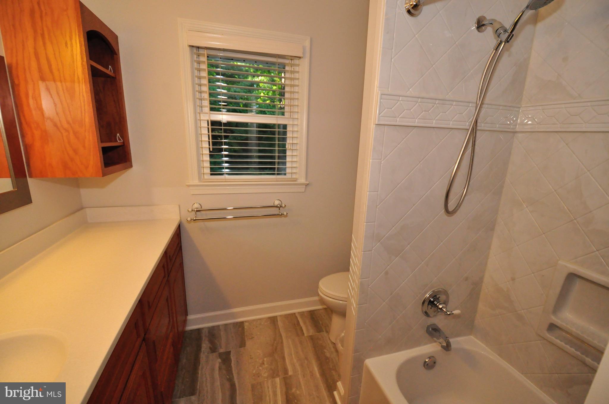 7114 Devonshire Road Alexandria, VA 22307 - Photo 21 of 27 Bath