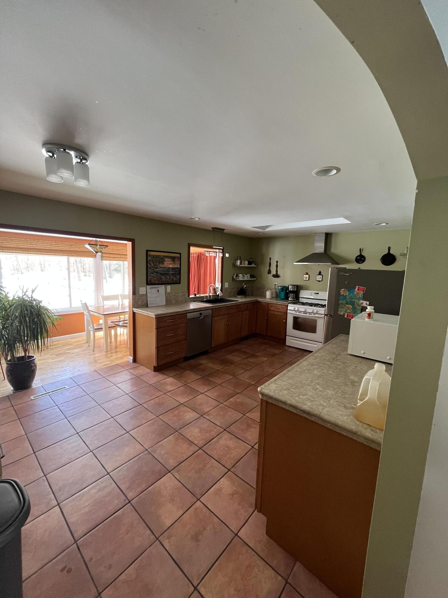 3371 Hoyer Road Michigan Center, MI 49254 - Photo 9 of 29 IMG_4790