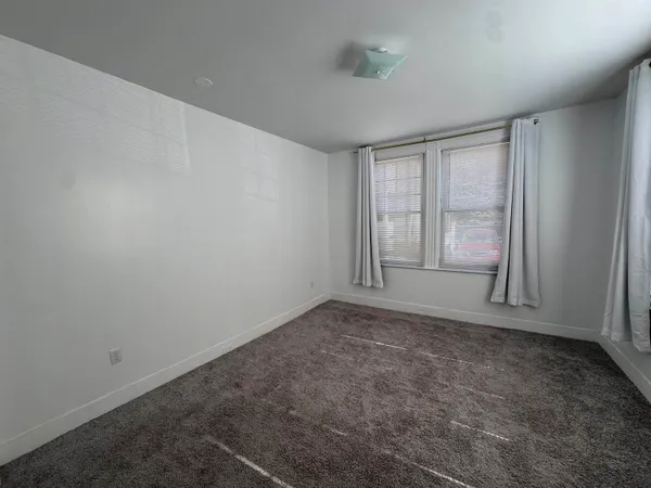 $2,200 | 20 Chapel Street, Unit 2, Portsmouth, NH 03801