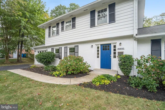 $1,100,000 | 3300 Prince William Drive, Fairfax, VA 22031