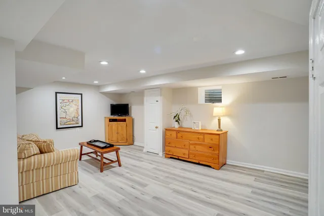 $1,100,000 | 3300 Prince William Drive, Fairfax, VA 22031