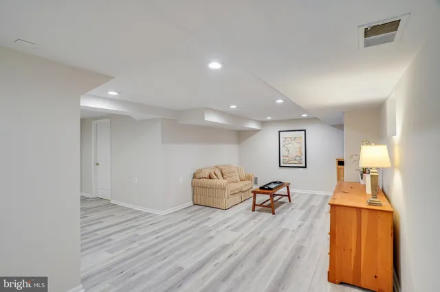 $1,100,000 | 3300 Prince William Drive, Fairfax, VA 22031