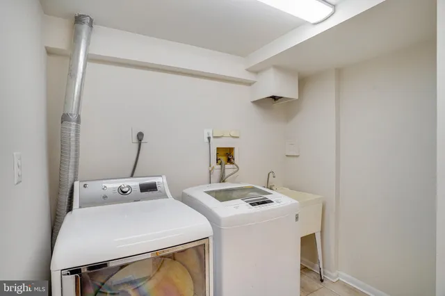 $1,100,000 | 3300 Prince William Drive, Fairfax, VA 22031