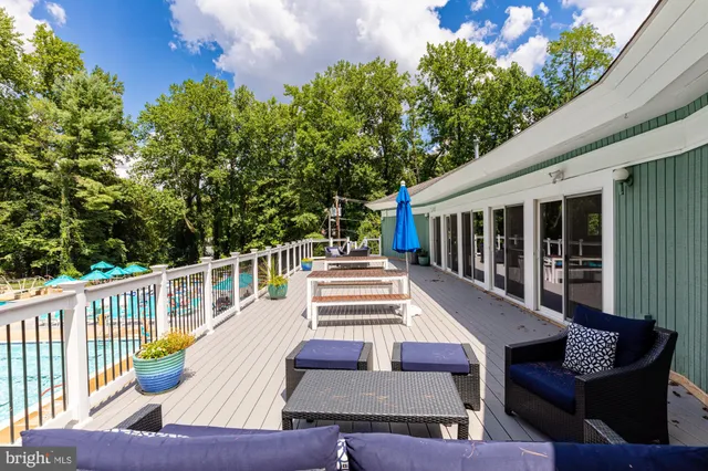 $1,100,000 | 3300 Prince William Drive, Fairfax, VA 22031