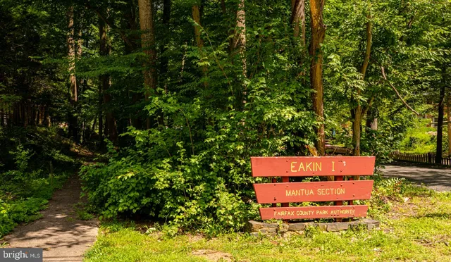 $1,100,000 | 3300 Prince William Drive, Fairfax, VA 22031