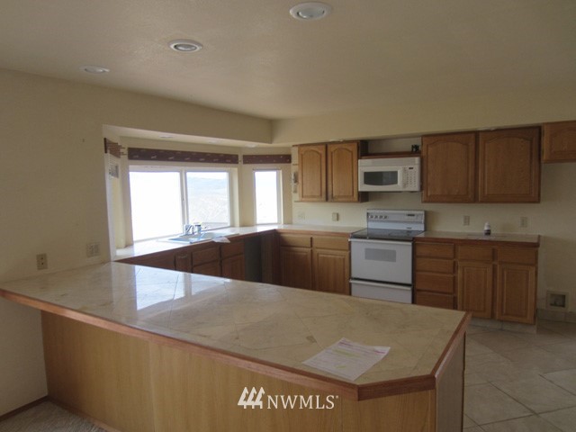 3820 Jim Smith Road Wenatchee, WA 98801 - Photo 6 of 22 Gallery Image 6