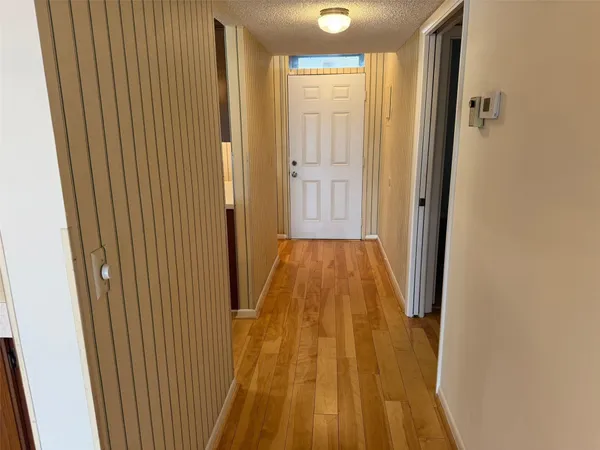 $1,800 | 6215 Coral Lake Drive, Unit 203, Pompano Beach, FL 33063