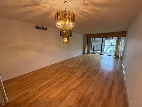 $1,800 | 6215 Coral Lake Drive, Unit 203, Pompano Beach, FL 33063