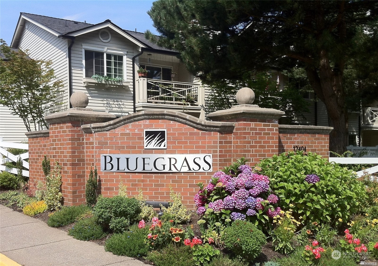 12404 East Gibson Road, Unit D201 Everett, WA 98204 - Photo 1 of 22 a view of sign board