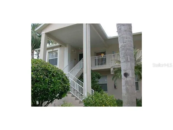 $1,950 | 4645 Tower Hill Lane, Unit 2521, Sarasota, FL 34238