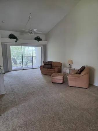 $1,950 | 4645 Tower Hill Lane, Unit 2521, Sarasota, FL 34238