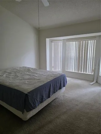 $1,950 | 4645 Tower Hill Lane, Unit 2521, Sarasota, FL 34238