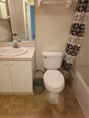 $1,950 | 4645 Tower Hill Lane, Unit 2521, Sarasota, FL 34238