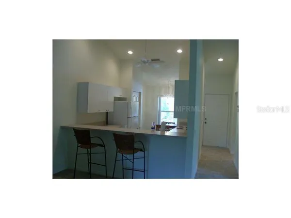 $1,950 | 4645 Tower Hill Lane, Unit 2521, Sarasota, FL 34238