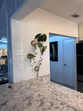 $6,500 | 6304 Beechwood Avenue, Sarasota, FL 34231