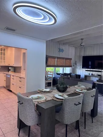 $6,500 | 6304 Beechwood Avenue, Sarasota, FL 34231