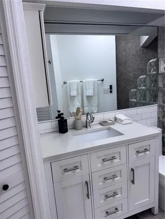 $6,500 | 6304 Beechwood Avenue, Sarasota, FL 34231