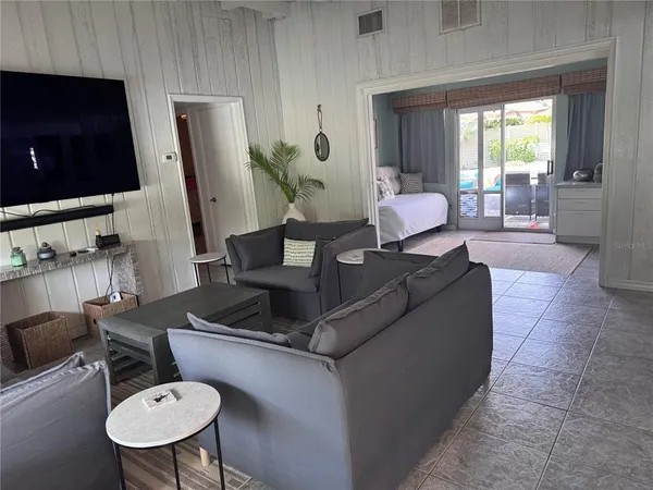 $6,500 | 6304 Beechwood Avenue, Sarasota, FL 34231