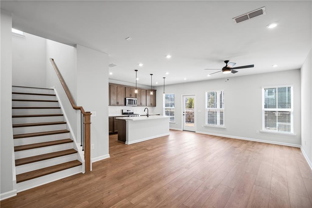 5695 Tillman Way Powder Springs, GA 30127 - Photo 2 of 18