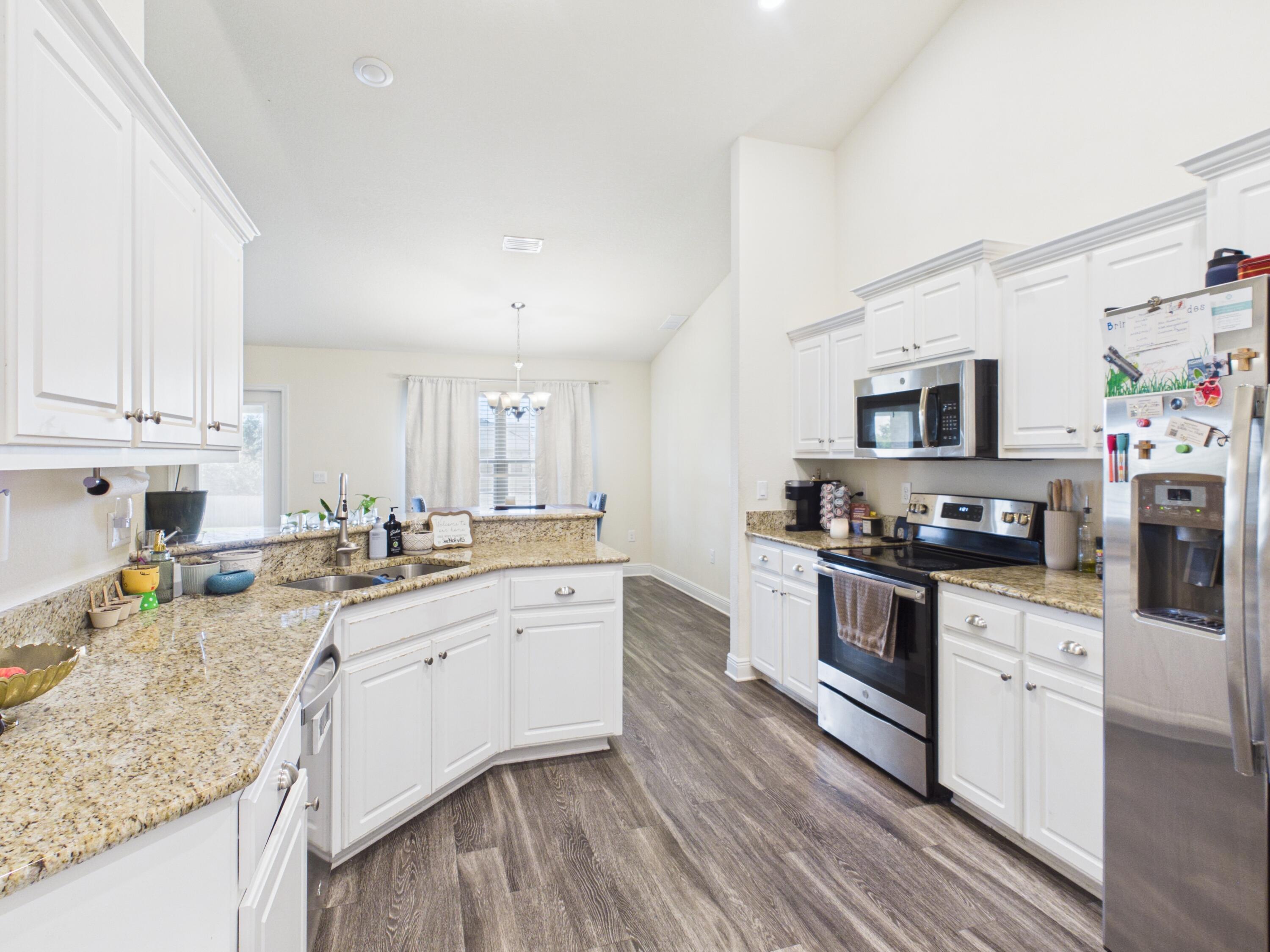 5768 Marigold Loop Crestview, FL 32539 - Photo 20 of 33 CAM06300G6-PR0038-STILL025