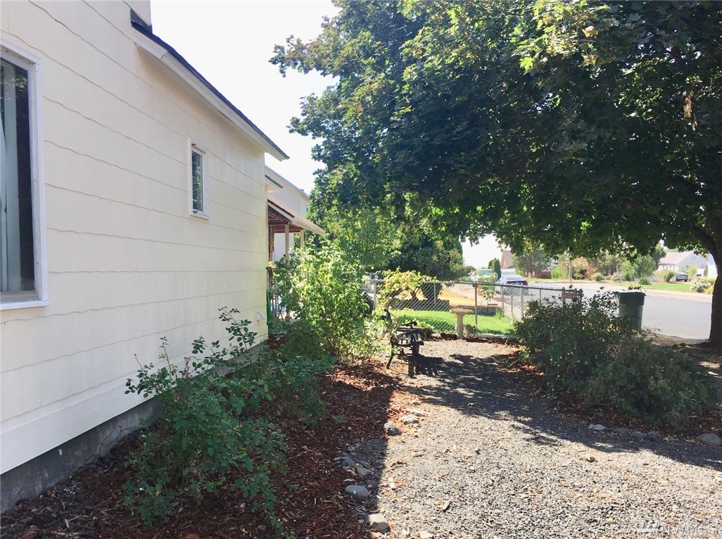 702 South Division Street Ritzville, WA 99169 - Photo 10 of 18