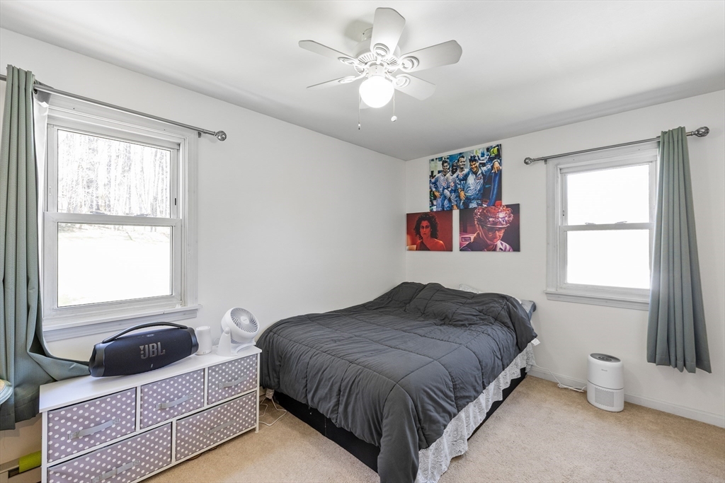 81 Sandy Hill Road Northampton, MA 01062 - Photo 17 of 33