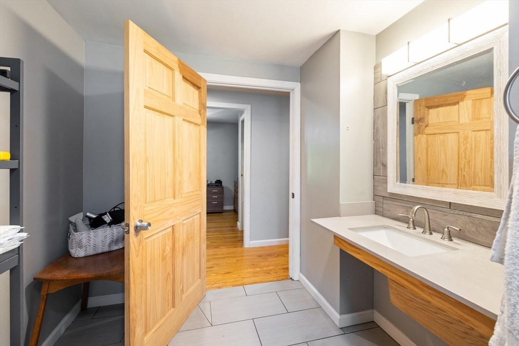 81 Sandy Hill Road Northampton, MA 01062 - Photo 19 of 33